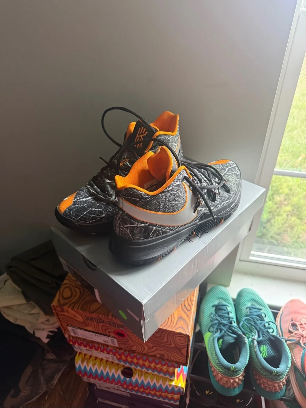 Kyrie 5 Taco